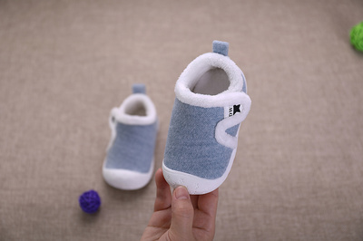 淘寶攝影產品攝影修圖兒童鞋子秋冬新款