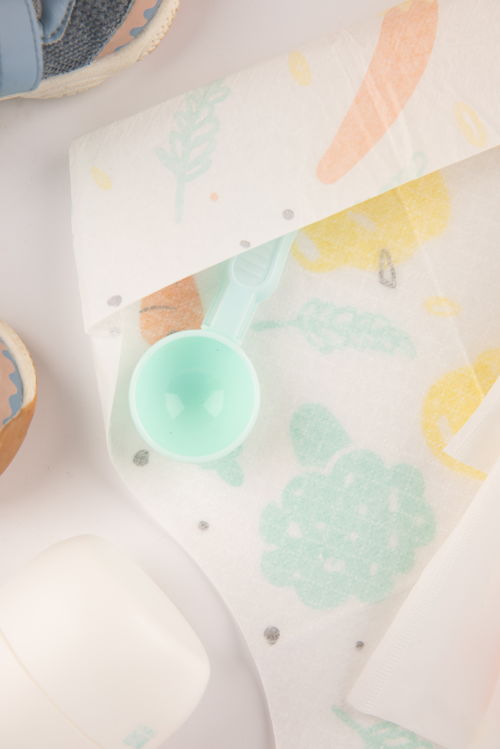 可愛兒童圍兜：萌趣拍攝指南與母嬰用品攝影技巧